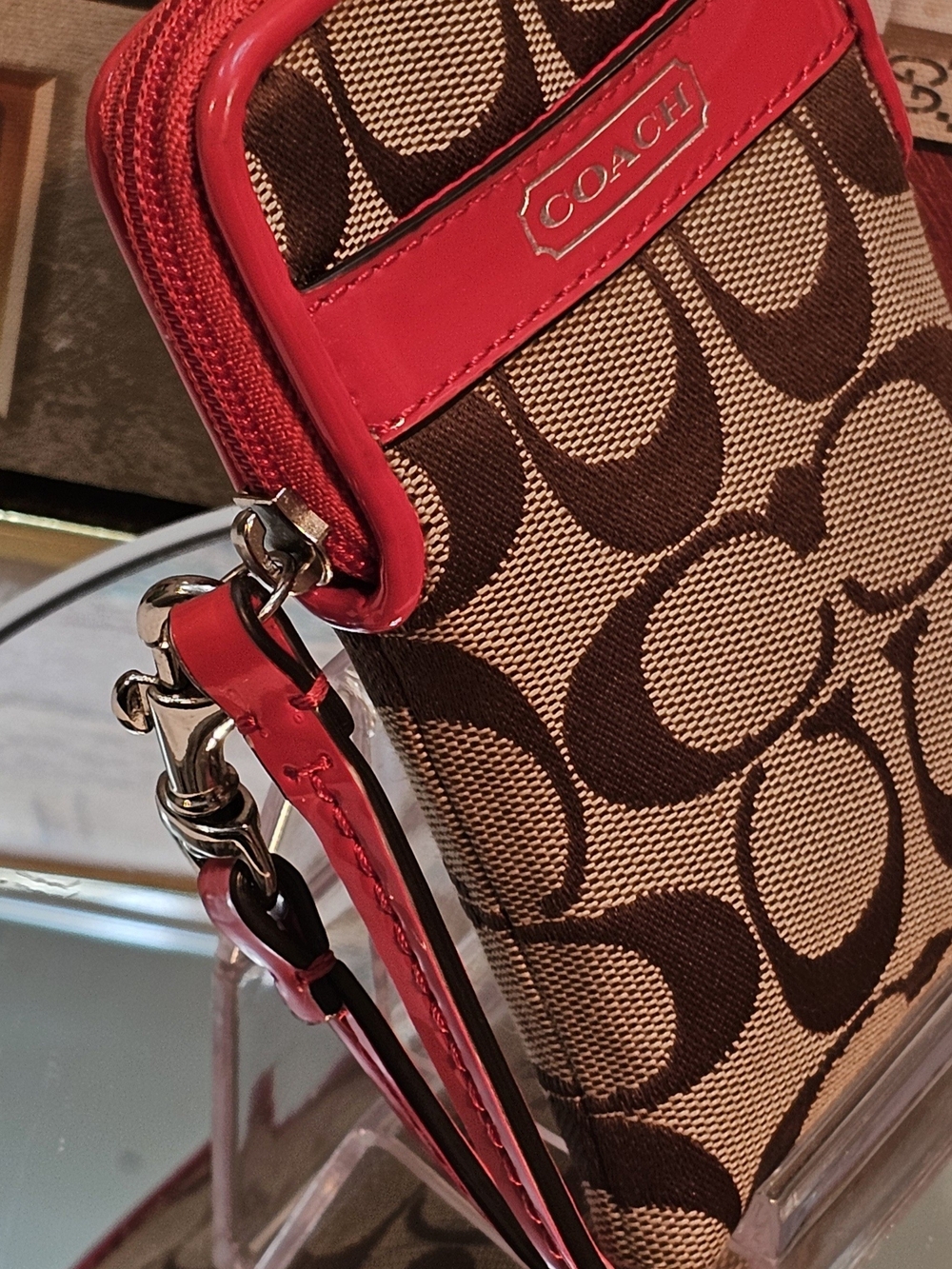 Coach Sutton Khaki Signature Canvas Card Holder/Wrislet - Picture 2 of 15